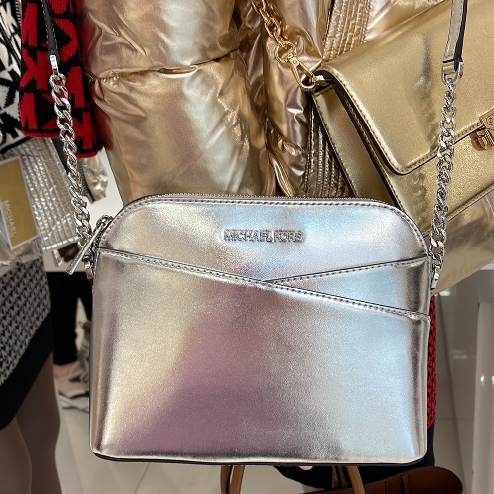 MICHAEL KORS Jet Set Medium Logo Dome Satchel
Silver XCROSS XBODY - Picture 8 of 16